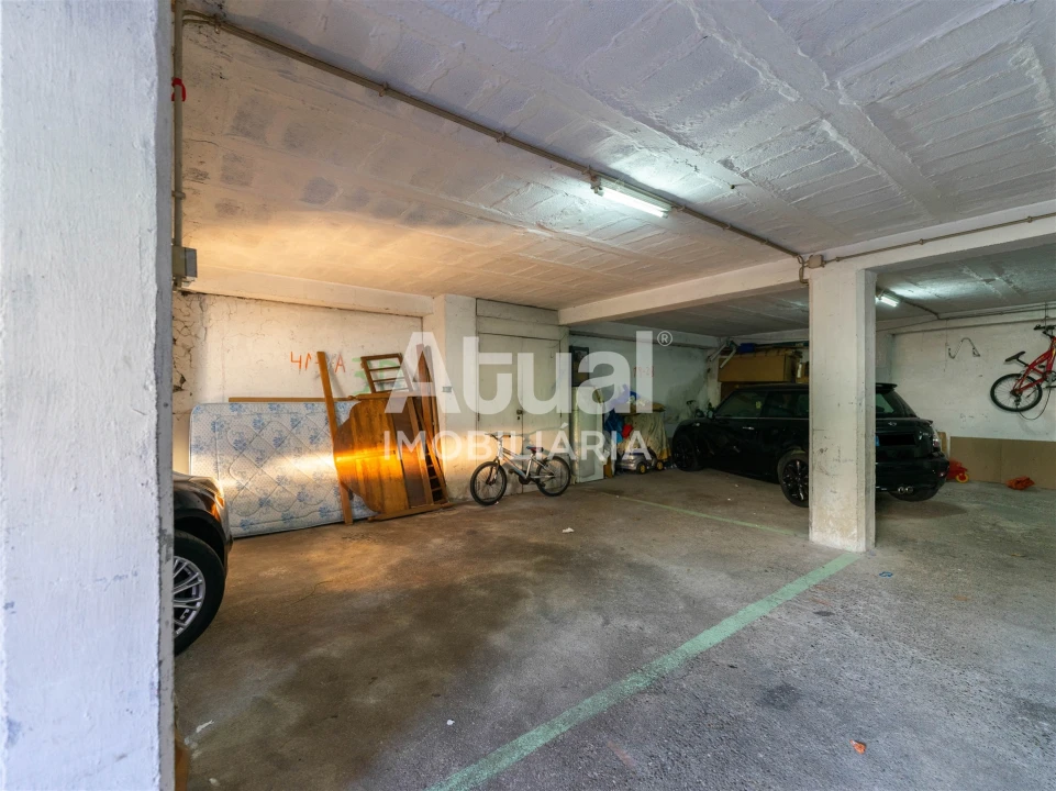 Garagem para Arrendamento em Caldas de Vizela (São Miguel e São João) Foto 5