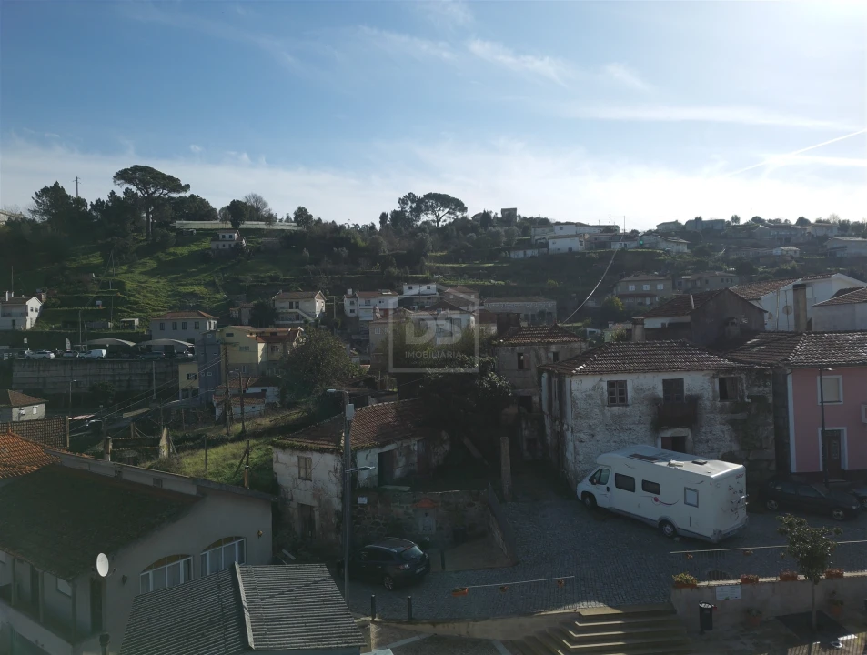 Moradia T6 para Venda em Souselo Foto 37