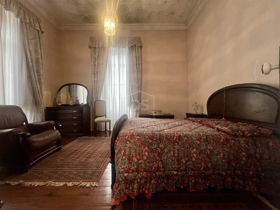 Moradia T6 para Venda em Souselo Foto 24