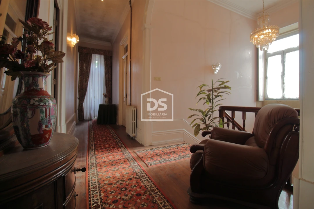 Moradia T6 para Venda em Souselo Foto 23