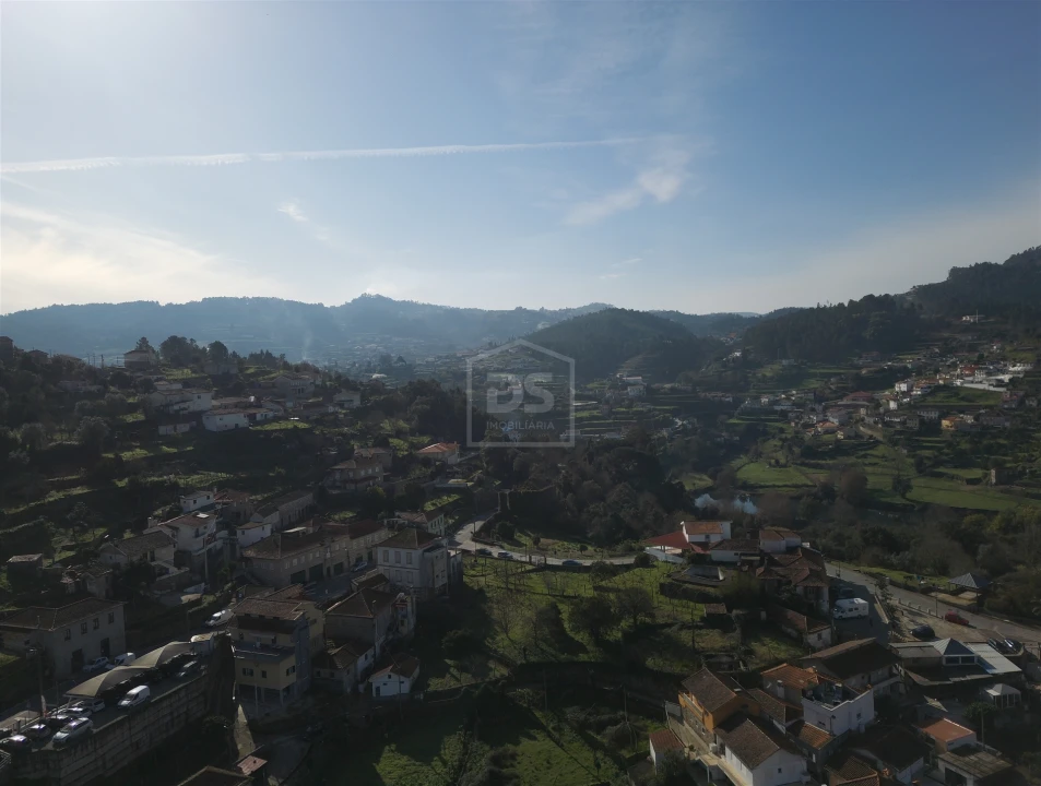 Moradia T6 para Venda em Souselo Foto 43