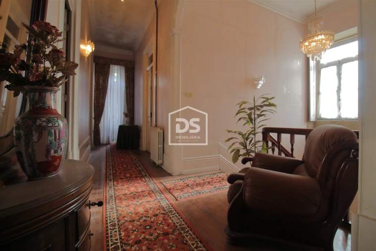 Moradia T6 para Venda em Souselo Foto 23