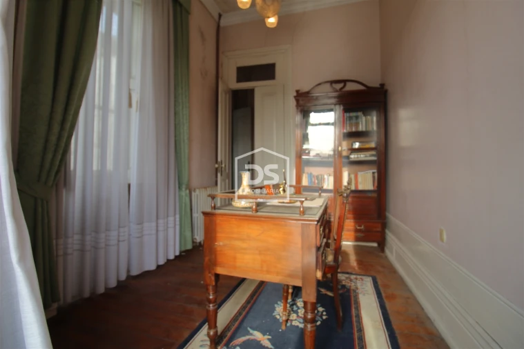 Moradia T6 para Venda em Souselo Foto 22