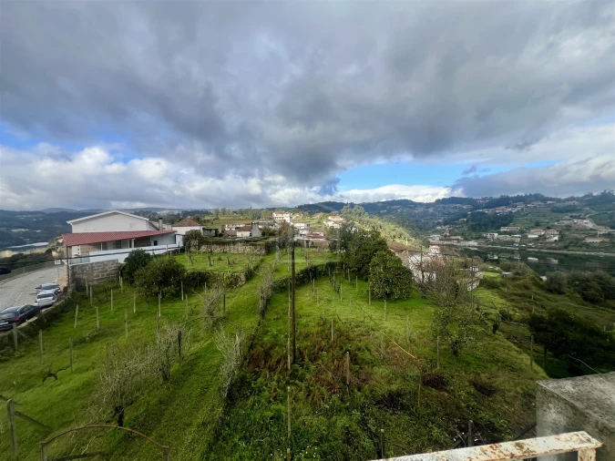 Moradia T6 para Venda em Souselo Foto 32