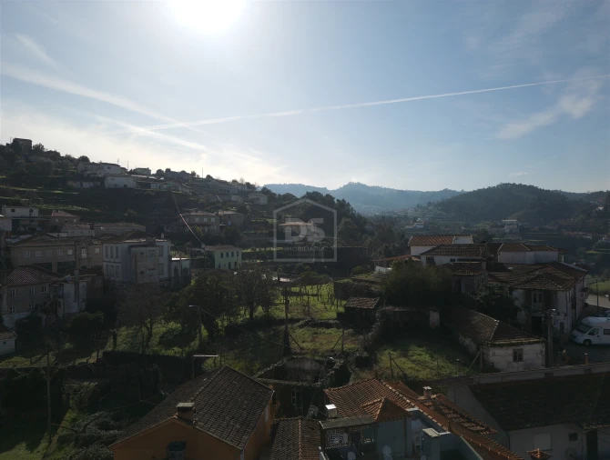 Moradia T6 para Venda em Souselo Foto 40