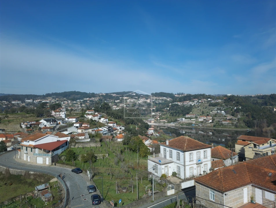 Moradia T6 para Venda em Souselo Foto 46