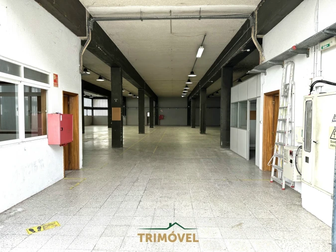 Negócio para Arrendamento em Vila de Cucujães Foto 7