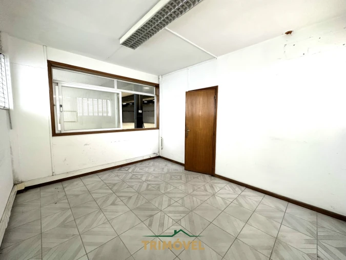 Negócio para Arrendamento em Vila de Cucujães Foto 18