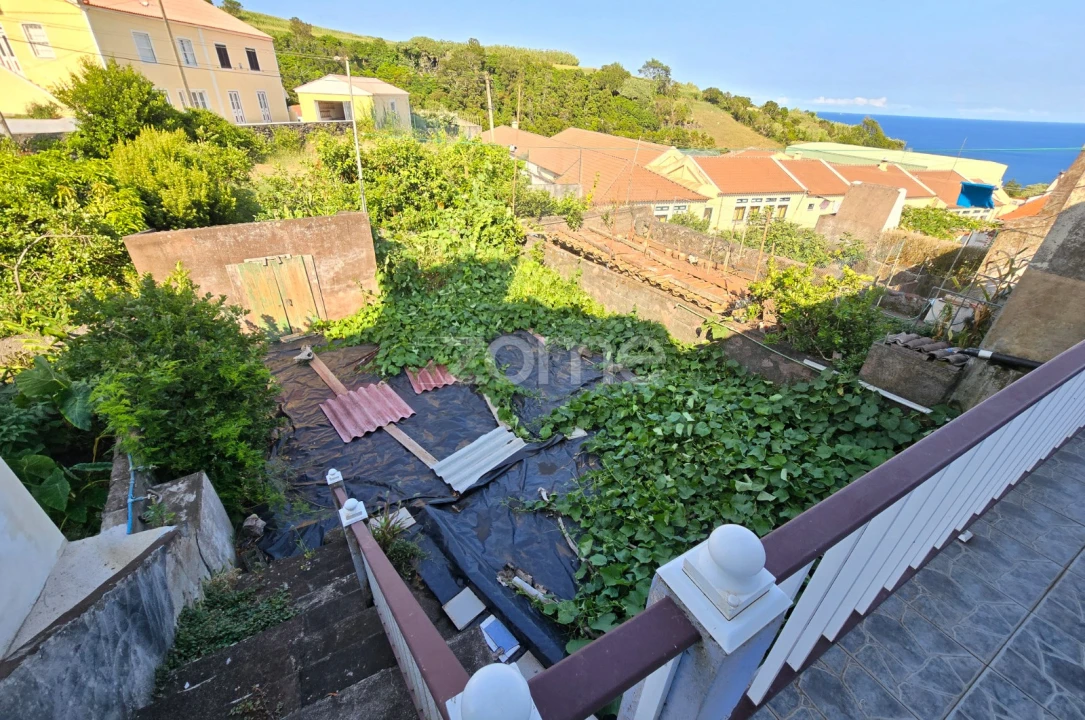 Moradia T3 para Venda em Calheta Foto 17