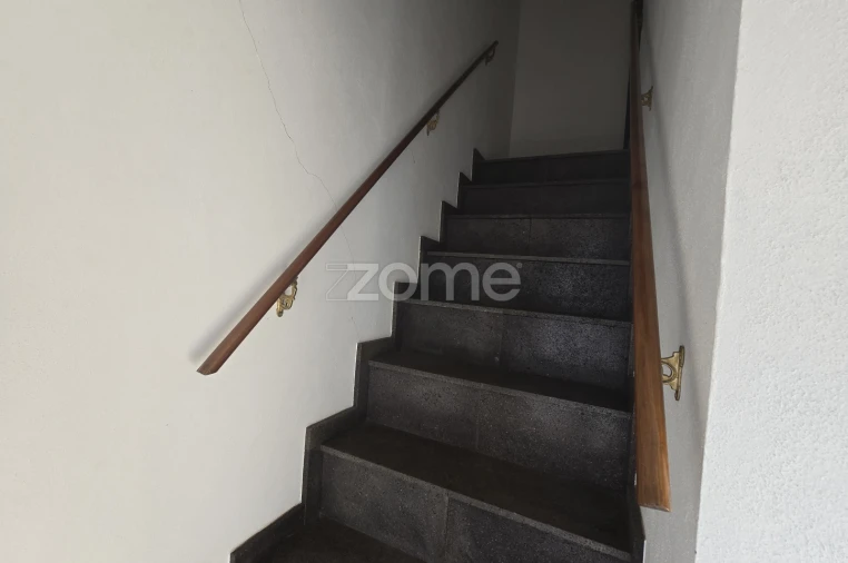 Moradia T3 para Venda em Calheta Foto 2