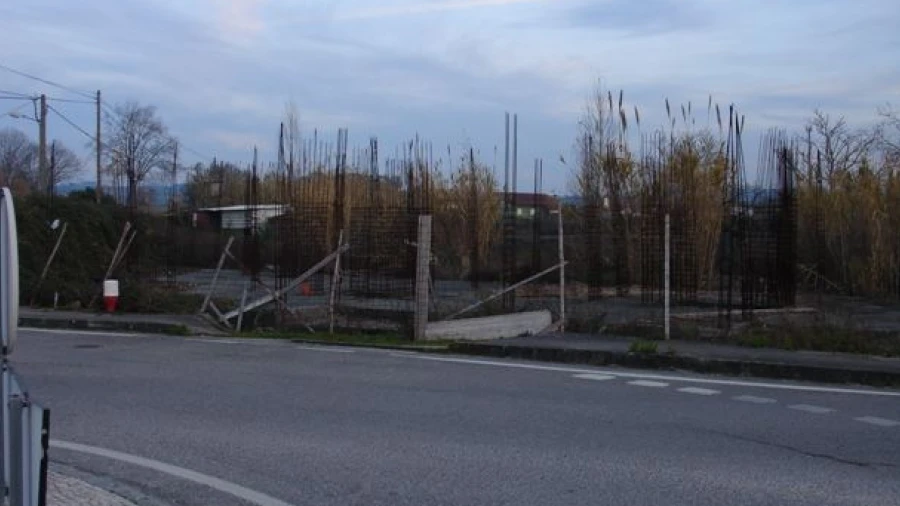 Terreno Misto para Venda em Cernache