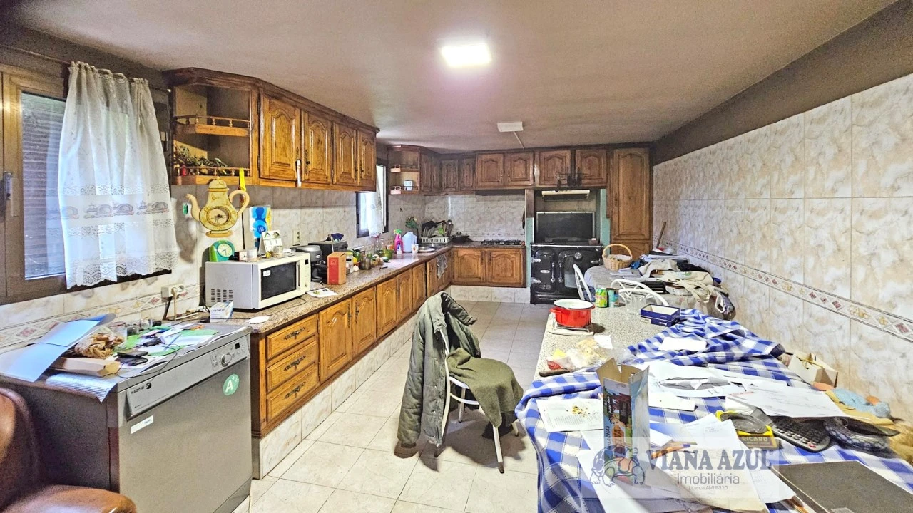 Moradia T6 para Venda em Torre e Vila Mou Foto 10