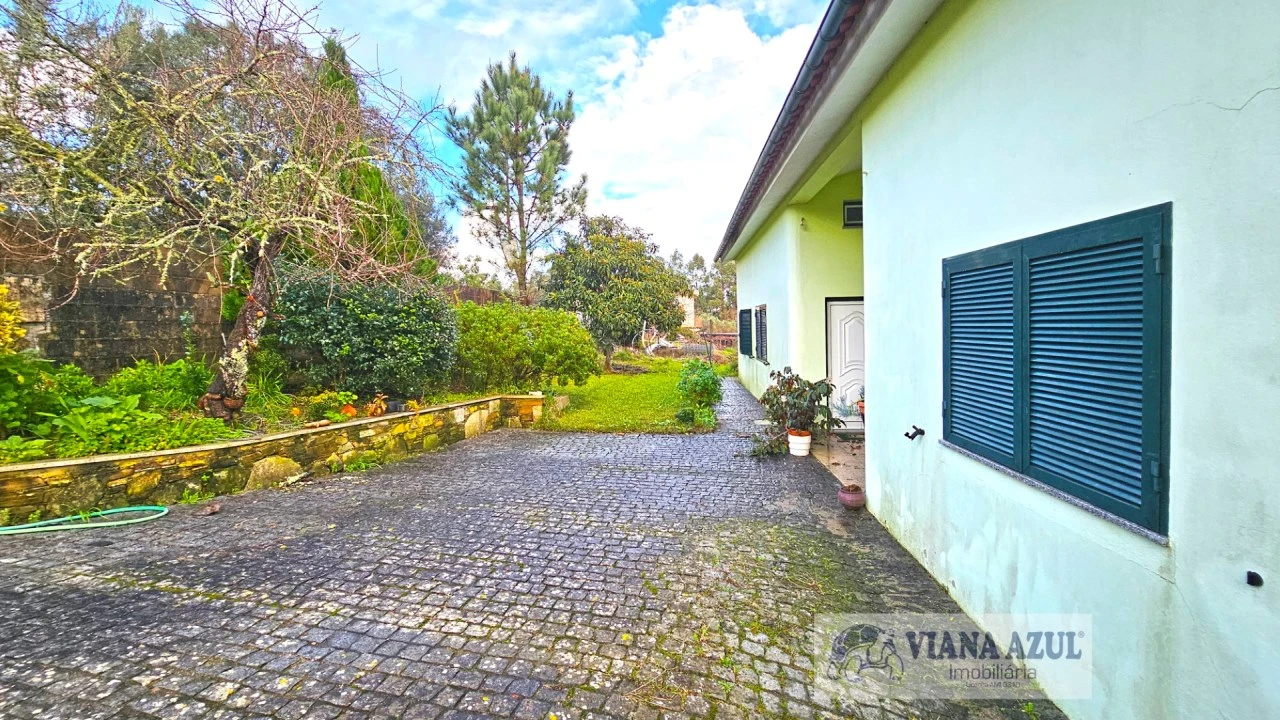 Moradia T6 para Venda em Torre e Vila Mou Foto 1