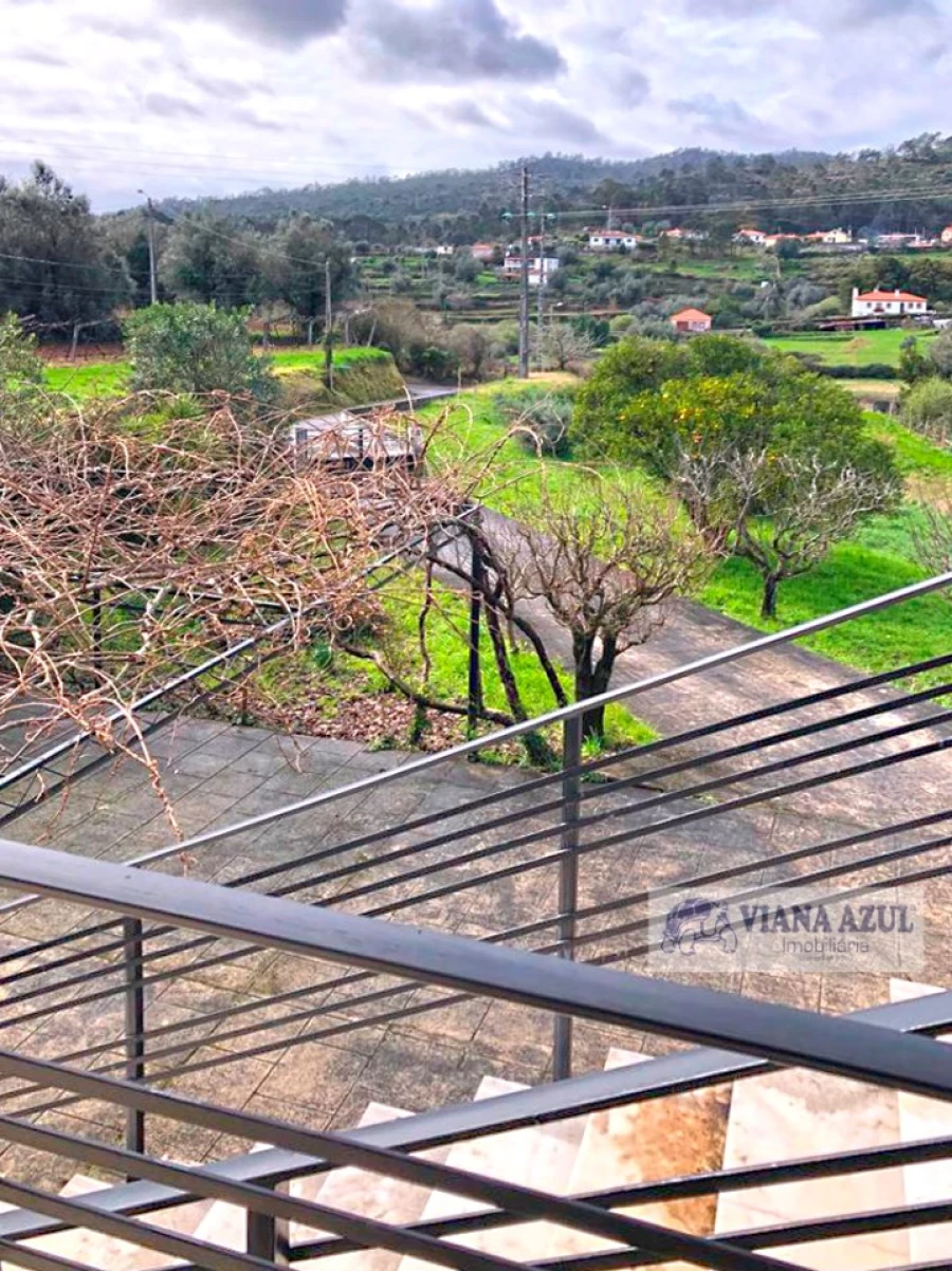 Moradia T4 para Venda em Nogueira, Meixedo e Vilar de Murteda Foto 11