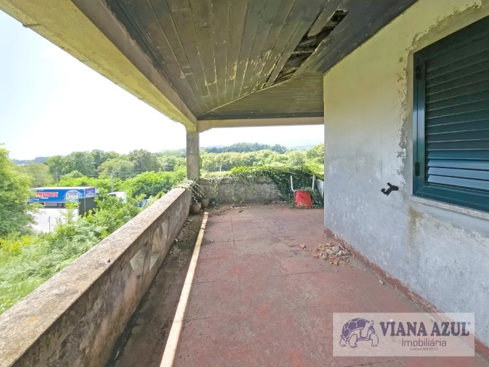 Moradia T4 para Venda em Loivo Foto 13