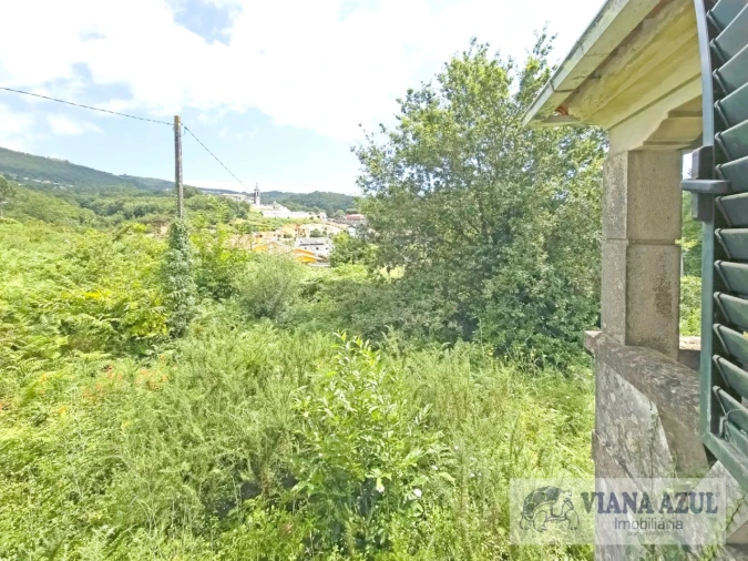 Moradia T4 para Venda em Loivo Foto 10