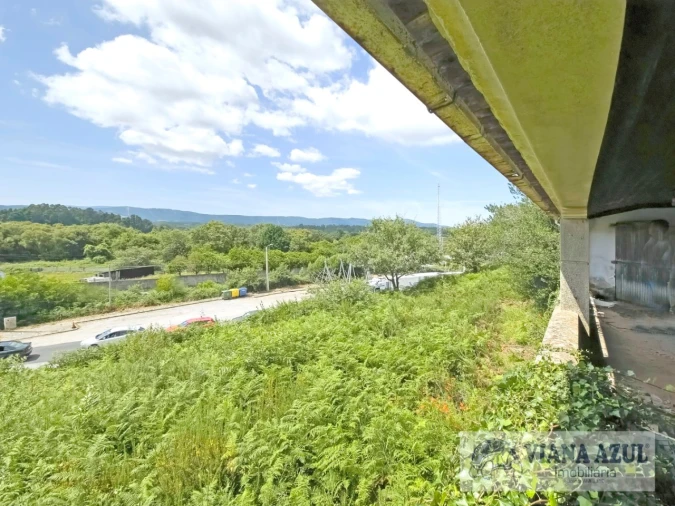 Moradia T4 para Venda em Loivo Foto 14