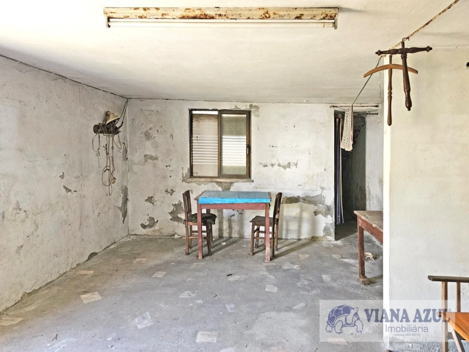 Moradia T4 para Venda em Gondarem Foto 10