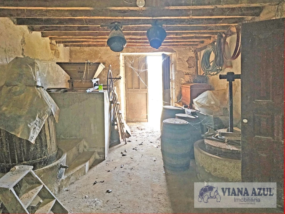 Moradia T4 para Venda em Gondarem Foto 15