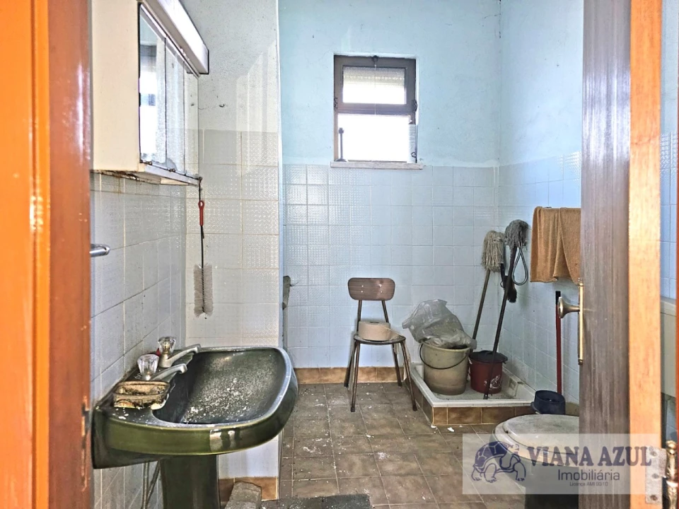 Moradia T4 para Venda em Gondarem Foto 21