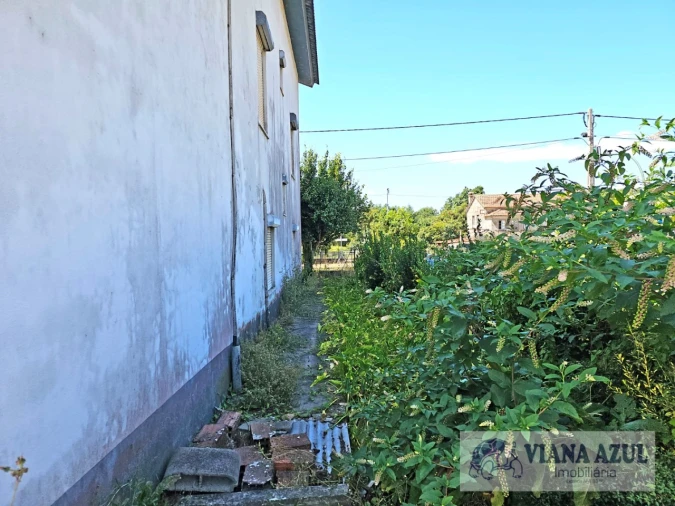 Moradia T4 para Venda em Gondarem Foto 6