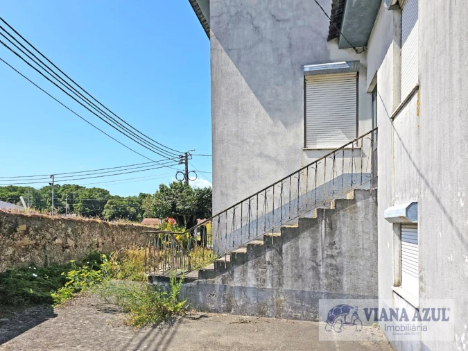 Moradia T4 para Venda em Gondarem Foto 7