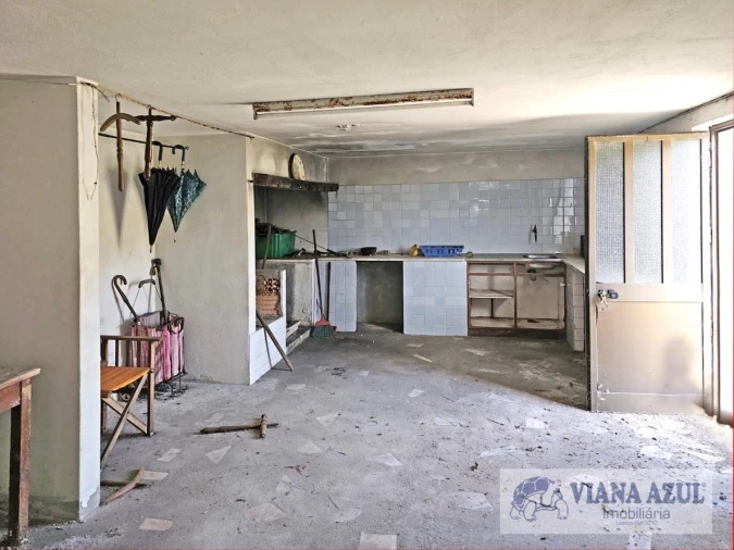 Moradia T4 para Venda em Gondarem Foto 9