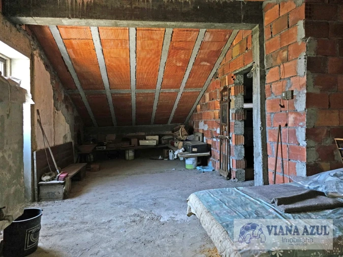 Moradia T4 para Venda em Gondarem Foto 30