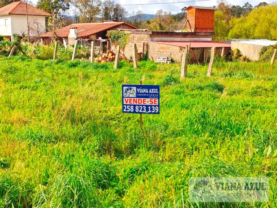 Terreno para Venda em Gondarem Foto 2