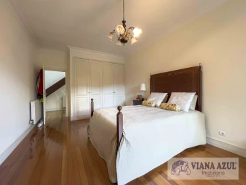 Moradia T5 para Venda em Vila Franca