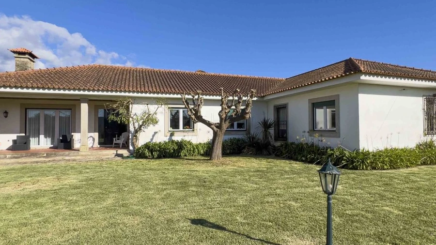 Moradia T5 para Venda em Vila Franca