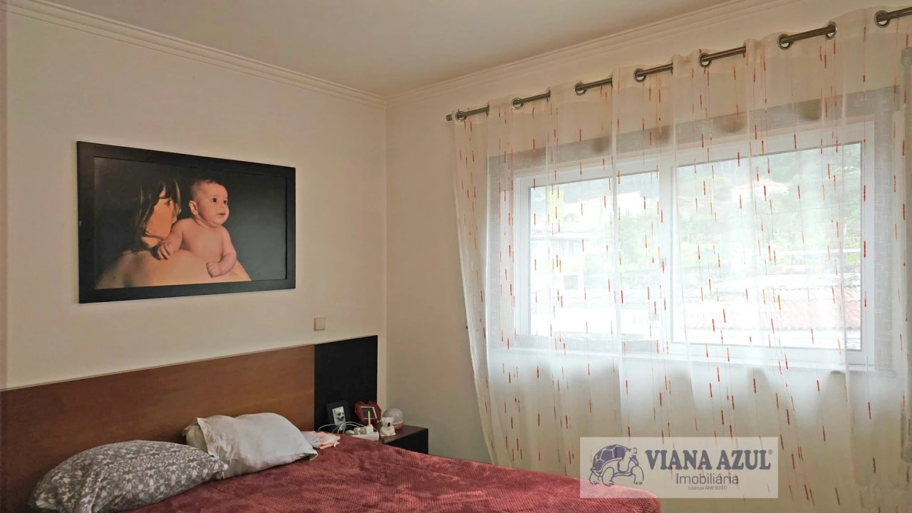 Moradia T4 para Venda em Areosa Foto 16
