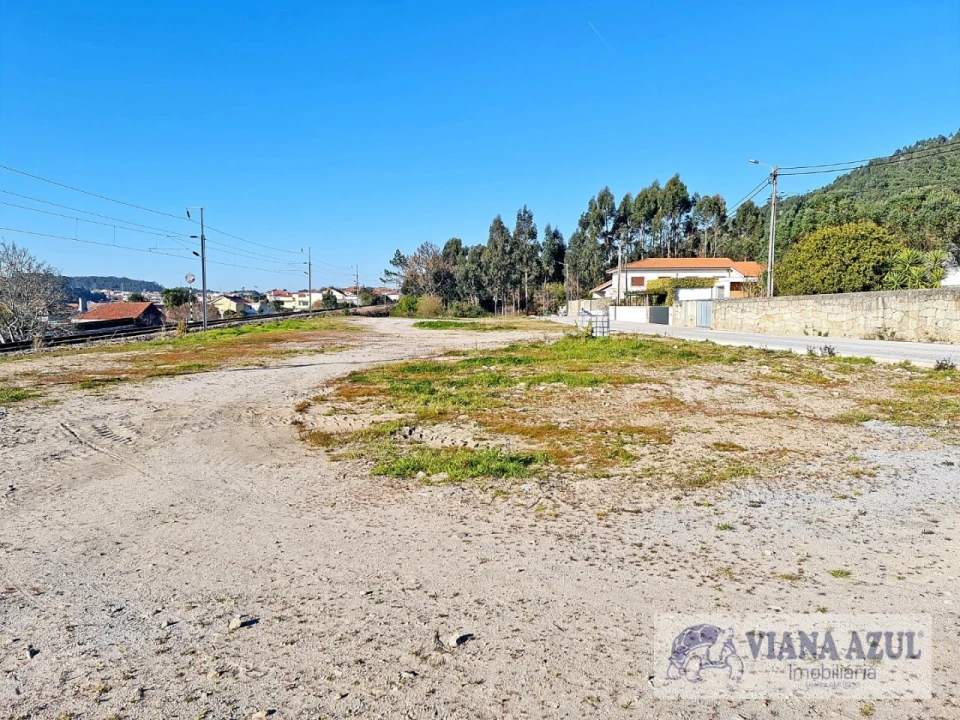 Terreno para Venda em Carreço Foto 2
