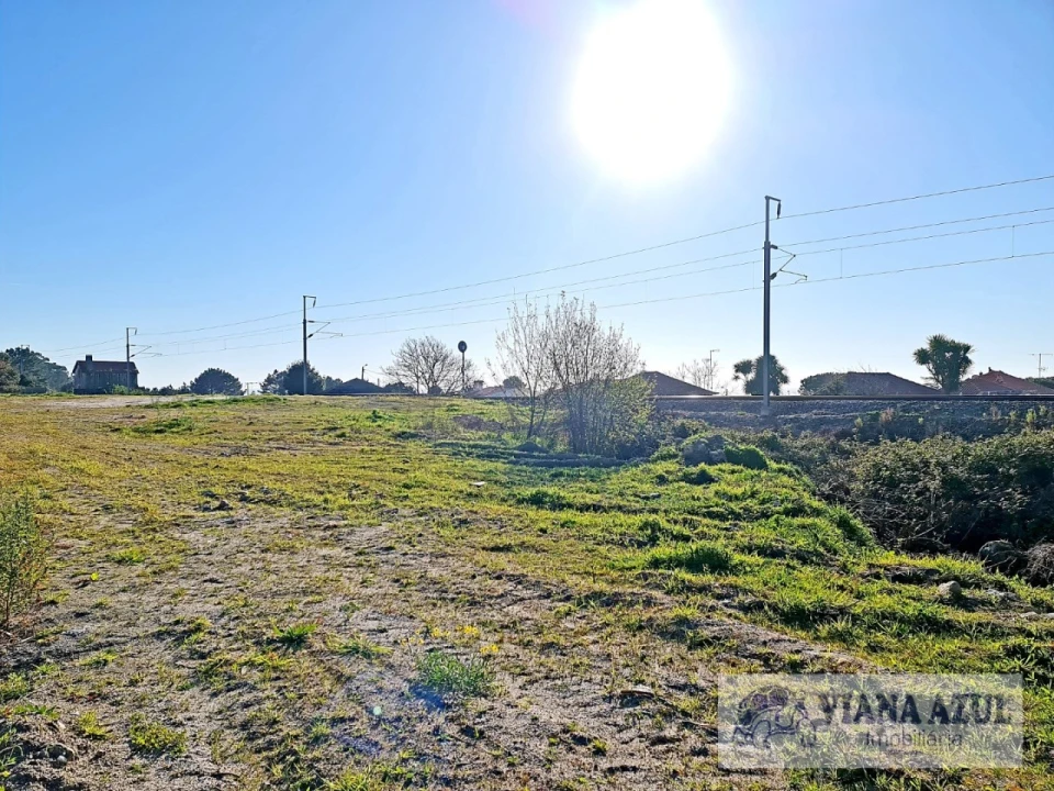 Terreno para Venda em Carreço Foto 5