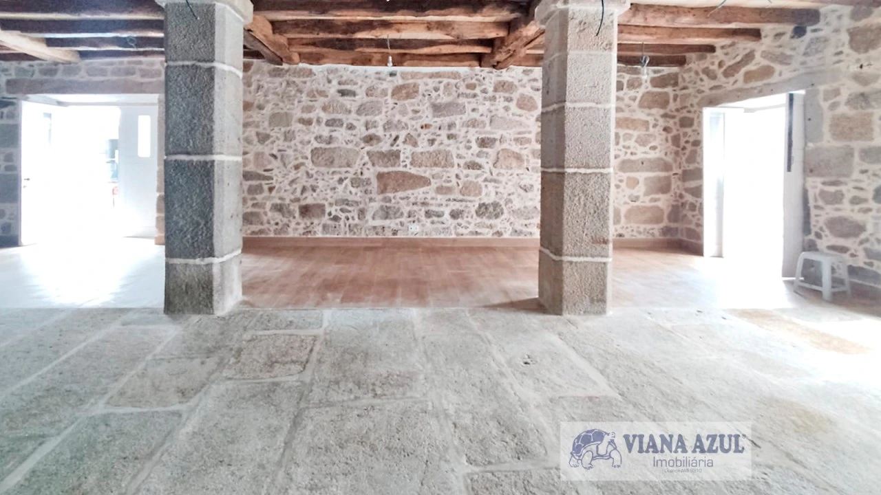 Loja para Arrendamento em Santa Maria Maior e Monserrate e Meadela Foto 4