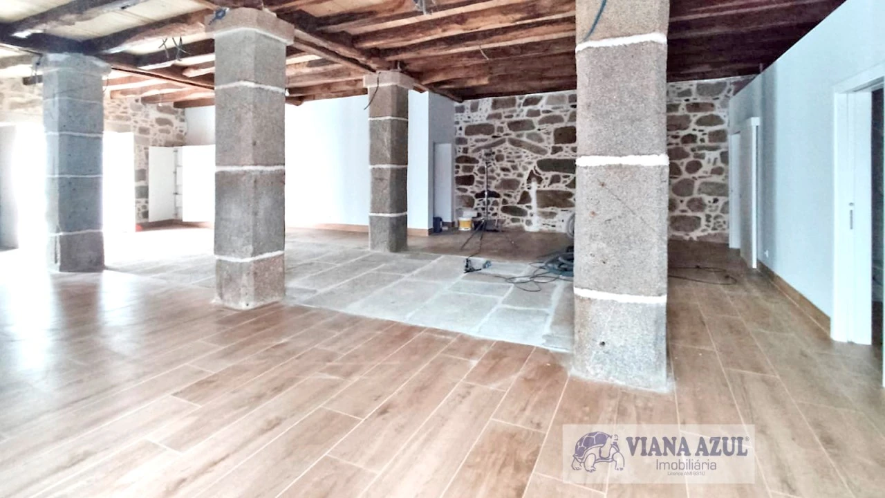 Loja para Arrendamento em Santa Maria Maior e Monserrate e Meadela Foto 5