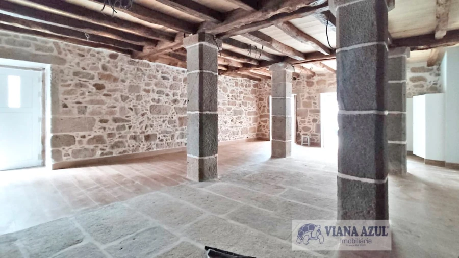 Loja para Arrendamento em Santa Maria Maior e Monserrate e Meadela Foto 3