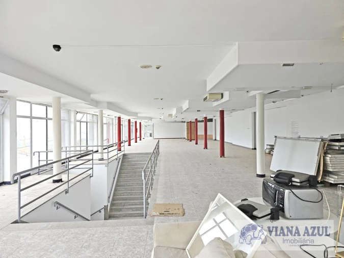 Armazém para Venda em Vila Nova de Anha Foto 9