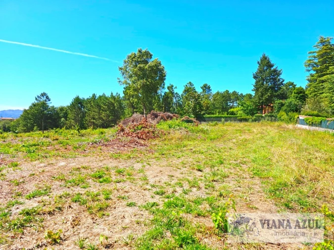 Terreno Comércio / Armazém para Venda em Geraz do Lima (Santa Maria, Santa Leocádia, Moreira), Deão Foto 7