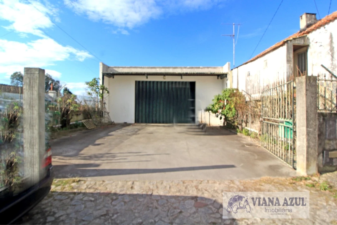 Armazém para Venda em Areosa Foto 4