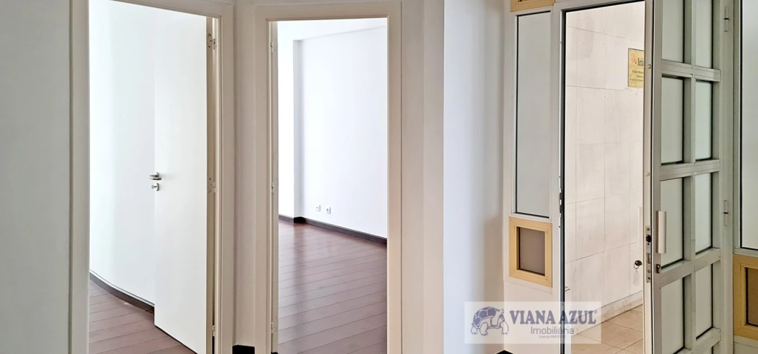 Escritório para Venda em Santa Maria Maior e Monserrate e Meadela Foto 4