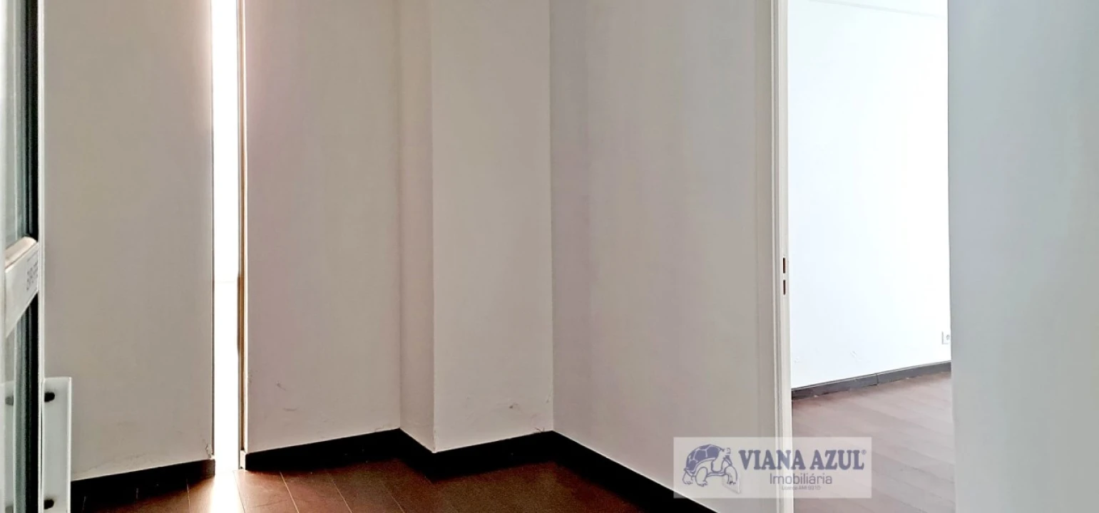 Escritório para Venda em Santa Maria Maior e Monserrate e Meadela Foto 5