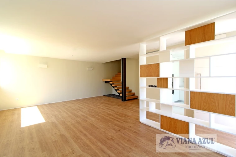 Moradia T3 para Venda em Santa Maria Maior e Monserrate e Meadela Foto 3