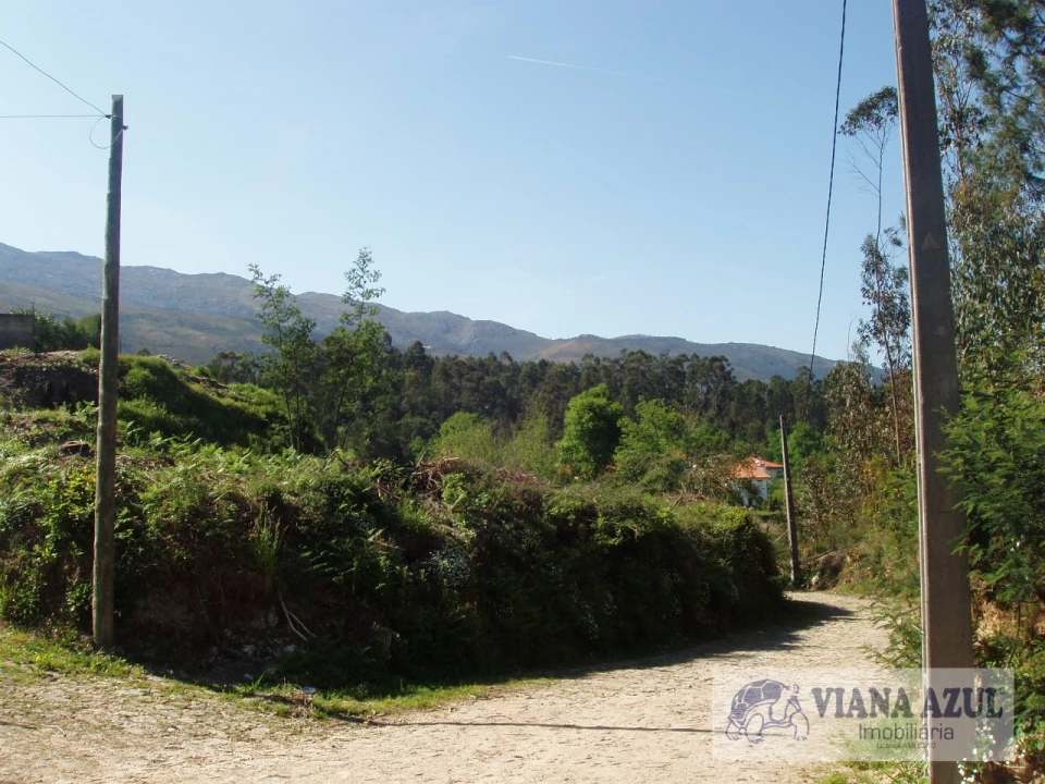 Terreno para Venda em Estorãos Foto 7