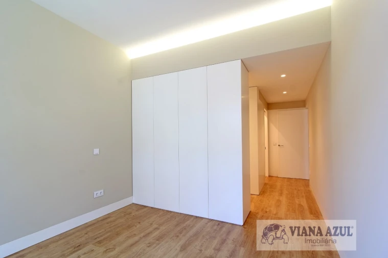 Apartamento T2 para Venda em Santa Maria Maior e Monserrate e Meadela Foto 7