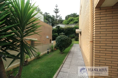 Moradia T4 para Venda em Santa Maria Maior e Monserrate e Meadela