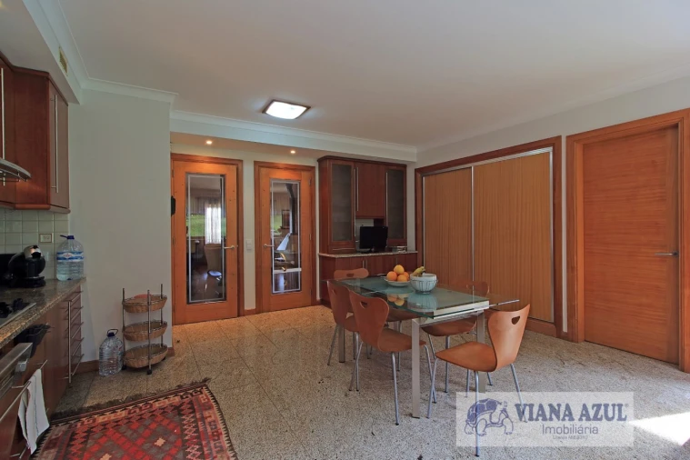 Moradia T4 para Venda em Santa Maria Maior e Monserrate e Meadela Foto 15