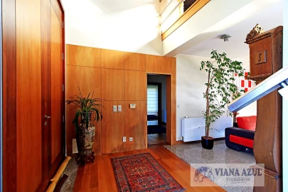 Moradia T4 para Venda em Vila Franca