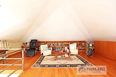 Moradia T4 para Venda em Vila Franca
