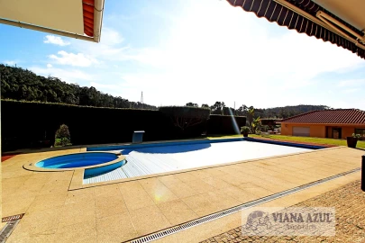 Moradia T4 para Venda em Vila Franca